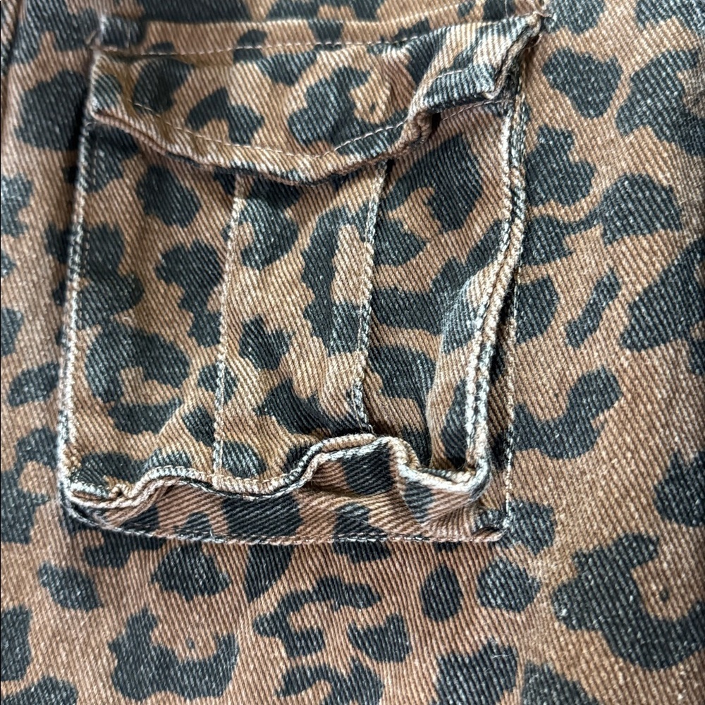 Leopard demin  Print Jacket - Picture 3 of 7